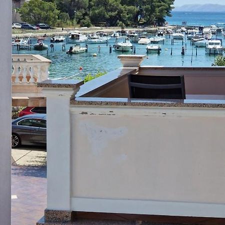 Appartamento Haus Anica Rab Town Esterno foto