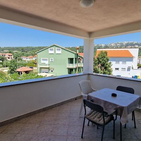 Appartamento Haus Anica Rab Town Esterno foto